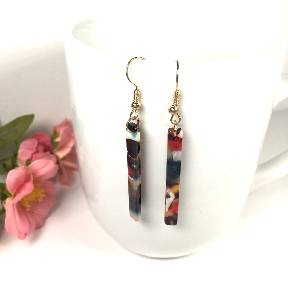 Multicolored Tortoise Shell Bar Minimalist Dangle Earrings (Dark)